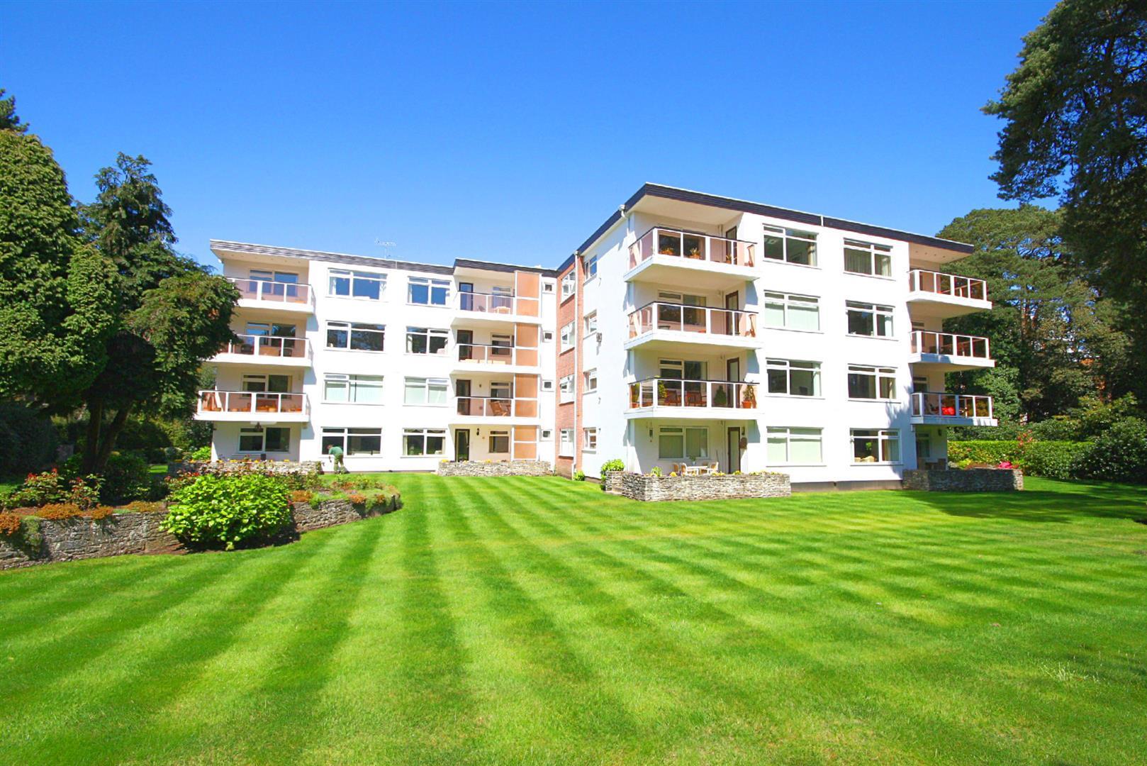 3 Bedroom Apartment Second Floor Martello Road South, Canford Cliffs